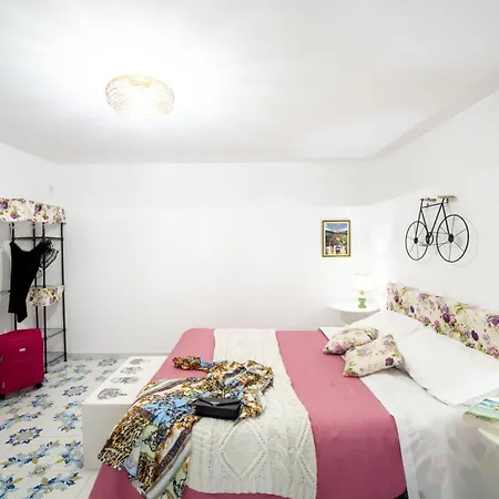 200mt From The Beach,parking * Praiano
